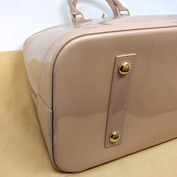 Auth Louis Vuitton Rose Angelique MORE PHOTOS - Picture 4 of 8